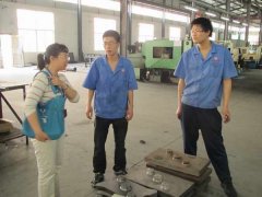 我院派员到广州基准精密工业有限公司看望实习学生